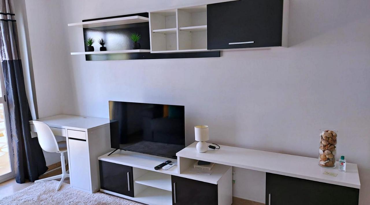 Apartament Cozy Overlooking Estepona's Marina! Estepona