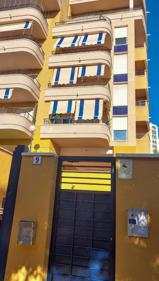 Cozy Overlooking Estepona's Marina! Apartament *